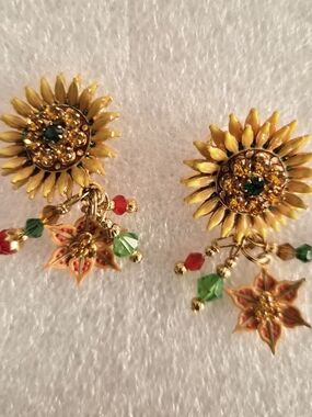 VTG Stamped "LATR" Sunflower Drop Earrings with Green & Red Crystals Clip-on